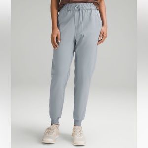 High Rise Stretch Lululemon Jogger Size 6 Chambray Baby Blue